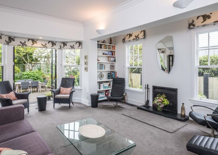  at 33 Hobson Crescent, Thorndon, Wellington