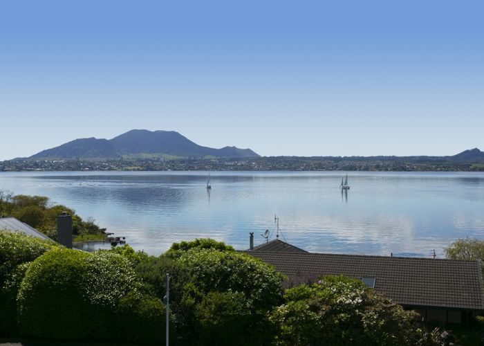  at 806 Acacia Bay Road, Acacia Bay, Taupo