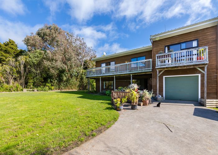  at 41 Cornwallis Road, Cornwallis, Auckland
