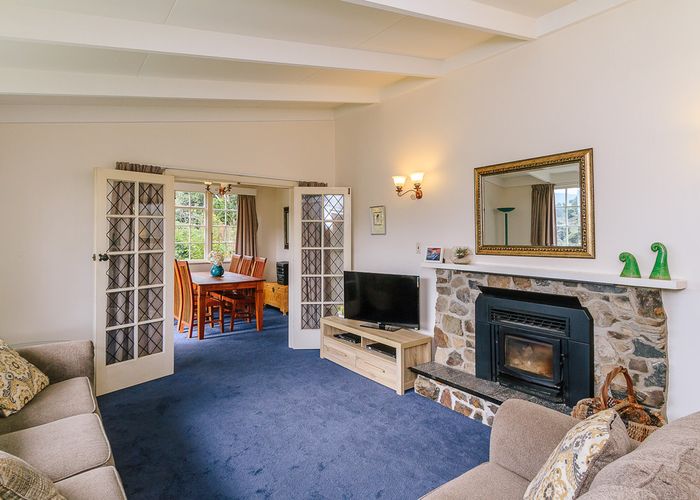 at 6 Beechwood Lane, Te Marua, Upper Hutt