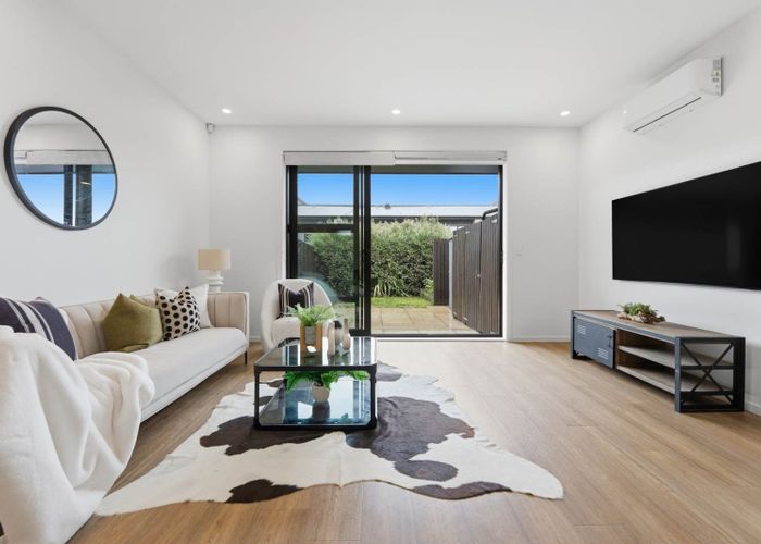  at 6 Sioux Road, Hobsonville, Waitakere City, Auckland