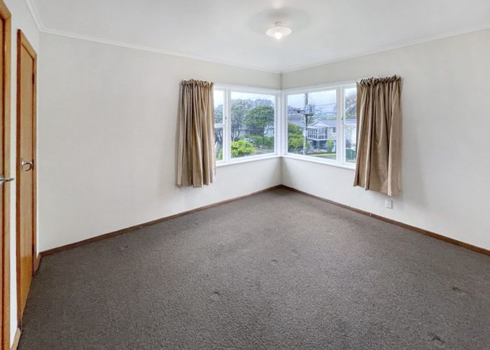  at 18 Arapiko Street, Johnsonville, Wellington, Wellington