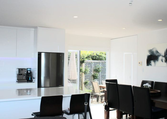  at 28B Beach Road, Mellons Bay, Auckland
