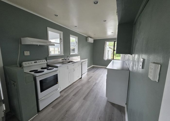  at 33 Compton Crescent, Taita, Lower Hutt, Wellington