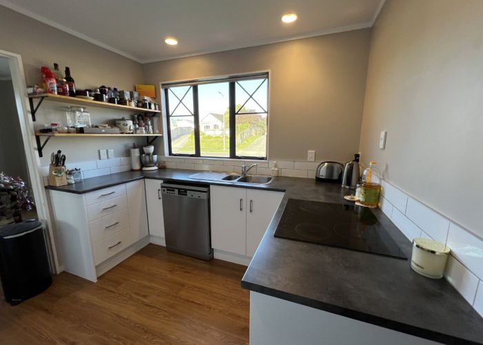 at 33 Logan Way, Kelvin Grove, Palmerston North