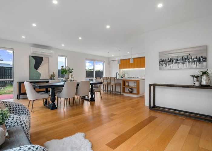  at 17A Northcross Drive, Oteha, North Shore City, Auckland