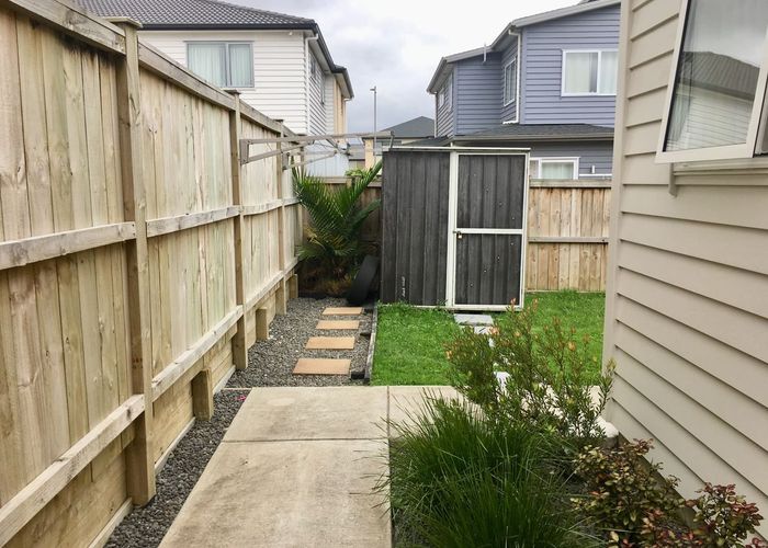  at 7 Calcite Avenue, Flat Bush, Manukau City, Auckland