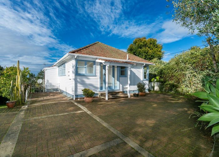  at 61 Upper Harbour Drive, Greenhithe, North Shore City, Auckland