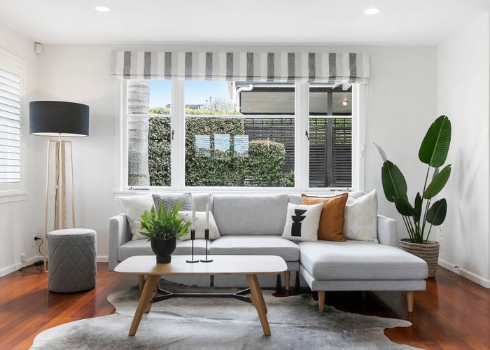  at 64 Oakdale Road, Mount Roskill, Auckland