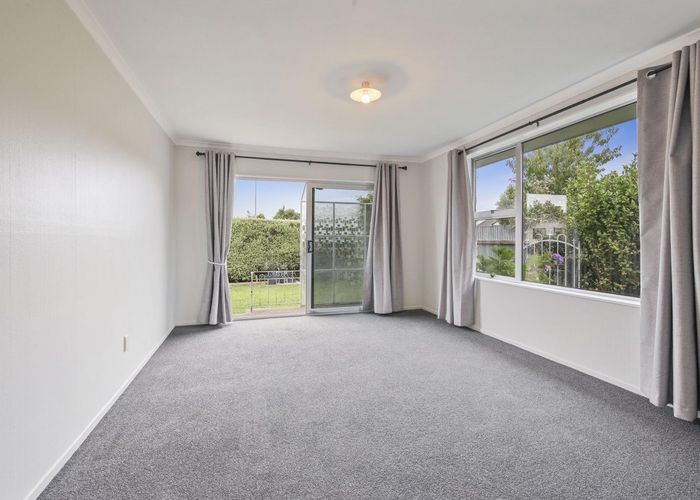  at 1/10 Nyoli Street, Northcote, Christchurch