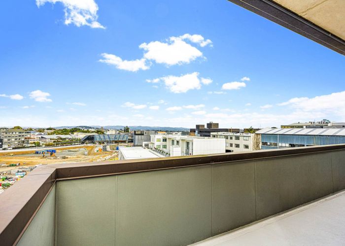  at 11/39 Mt Eden Road, Grafton, Auckland City, Auckland