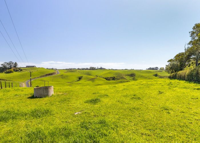  at 7 Dorset Road, Hillsborough, New Plymouth