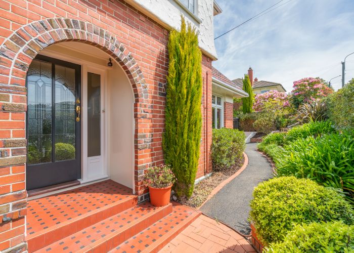  at 1 Ross Street, Roslyn, Dunedin