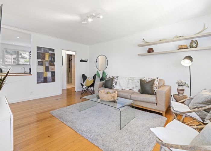  at 99 Wallace Road, Mangere Bridge, Auckland