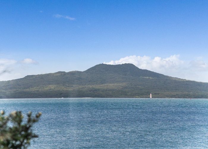  at 34 Muritai Road, Milford, North Shore City, Auckland