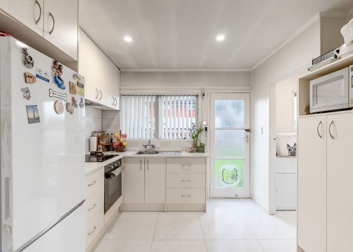  at 4/6 Ray Small Drive, Papakura, Papakura, Auckland