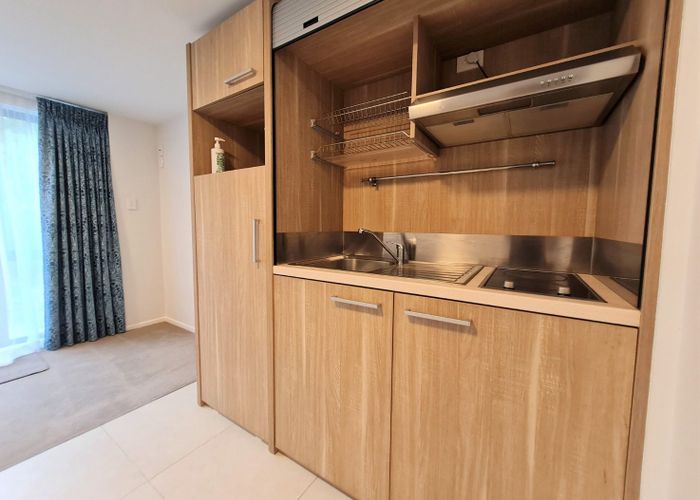  at 3/30 Robert Burke Place, Henderson, Waitakere City, Auckland