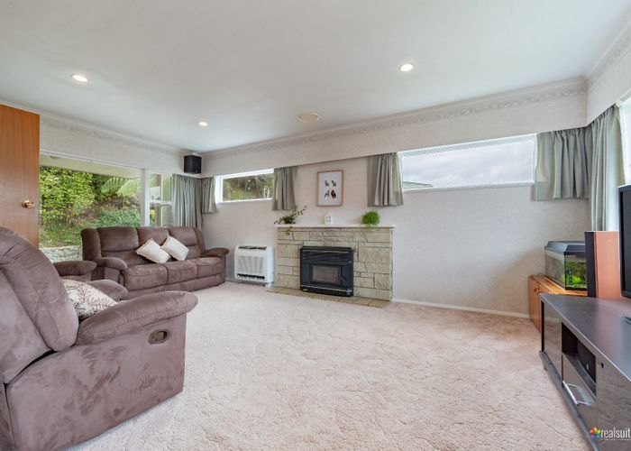  at 40 Pembroke Street, Tawa, Wellington, Wellington