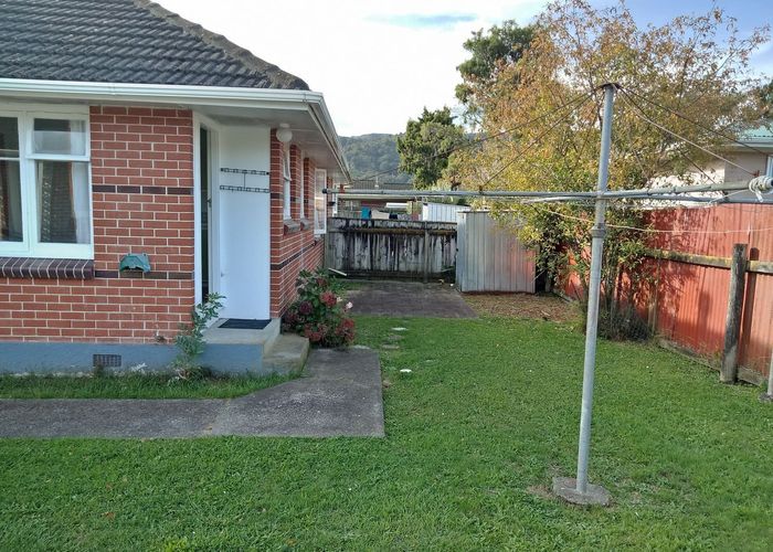  at 4/64 Gibbons Street, Ebdentown, Upper Hutt, Wellington