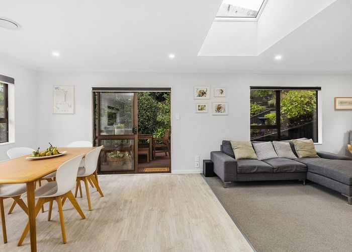  at 11 Eclipse Lane, Whitby, Porirua