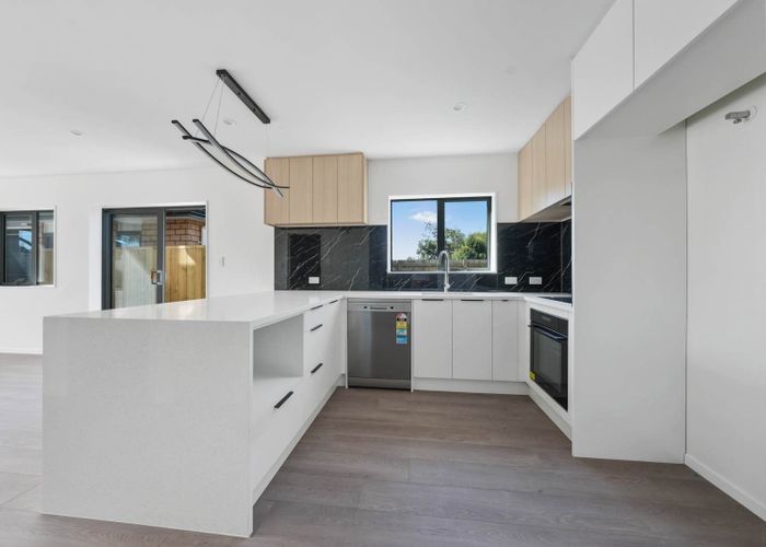  at 17D Martin Place, Kelston, Waitakere City, Auckland