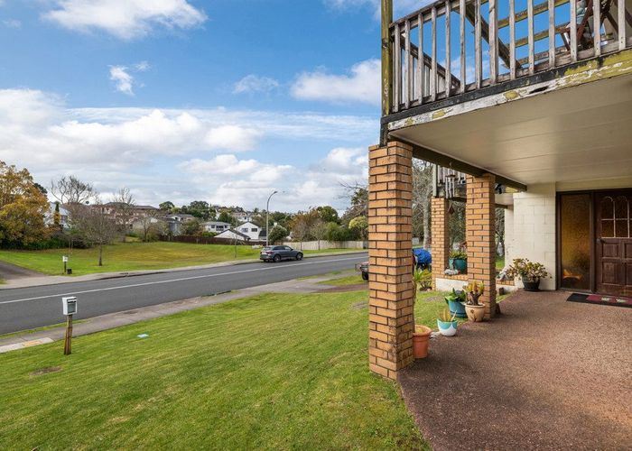  at 67 Oaktree Avenue, Browns Bay, North Shore City, Auckland