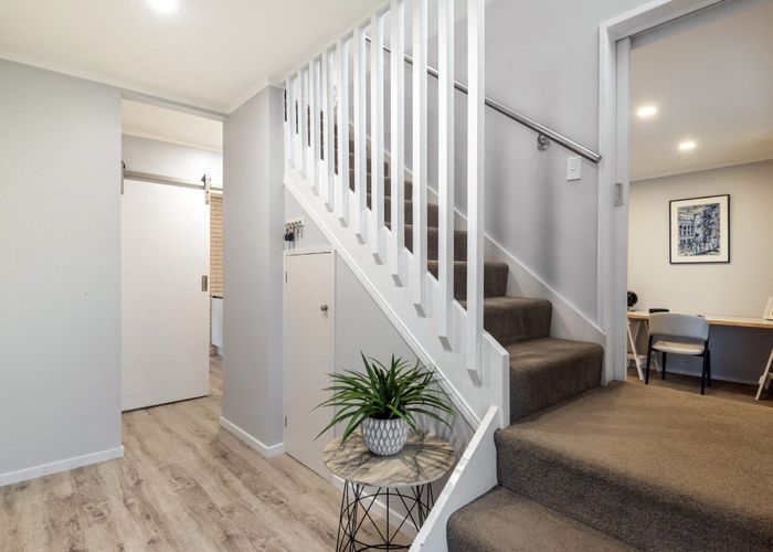  at 86 Porritt Avenue, Chatswood, North Shore City, Auckland
