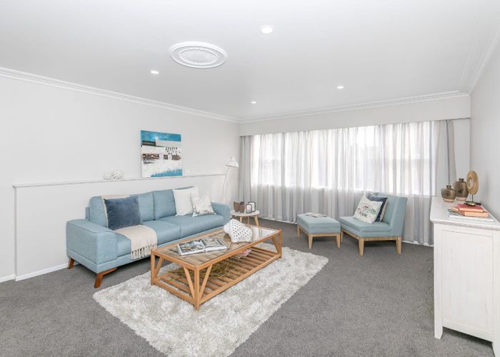  at 17 Kensington Place, Fairfield, Hamilton