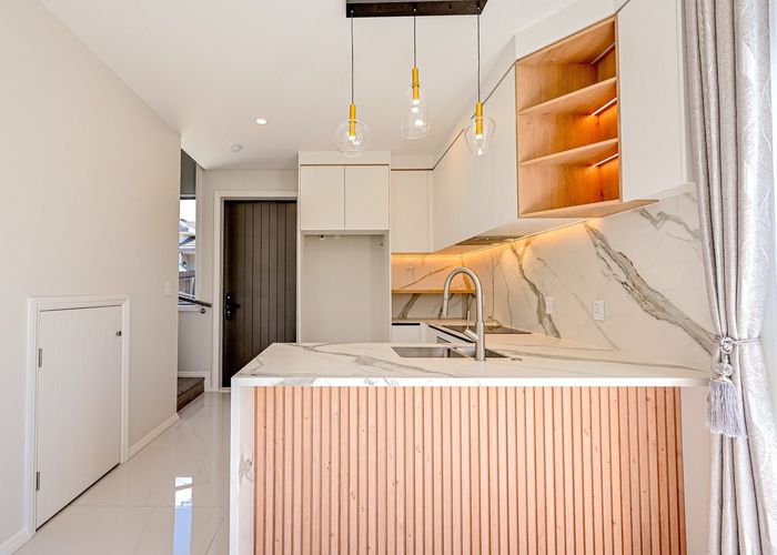  at 89B Whitford Road, Botany Downs, Manukau City, Auckland