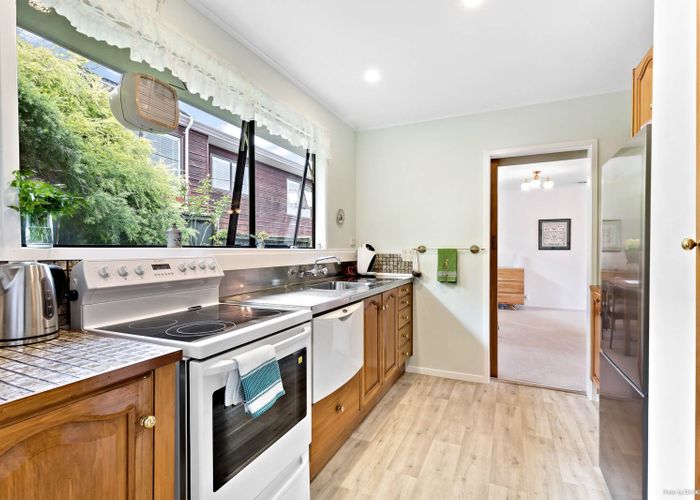  at 1/9 Opua Street, Belmont, Auckland