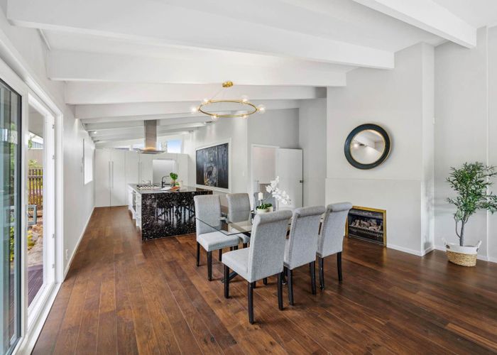  at 26 Pickwick Parade, Mellons Bay, Auckland