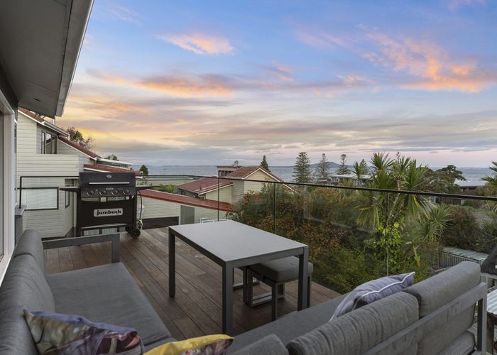  at 1/17 Oban Road, Browns Bay, Auckland