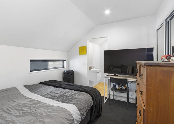  at 138C Holly Road, St. Albans, Christchurch City, Canterbury