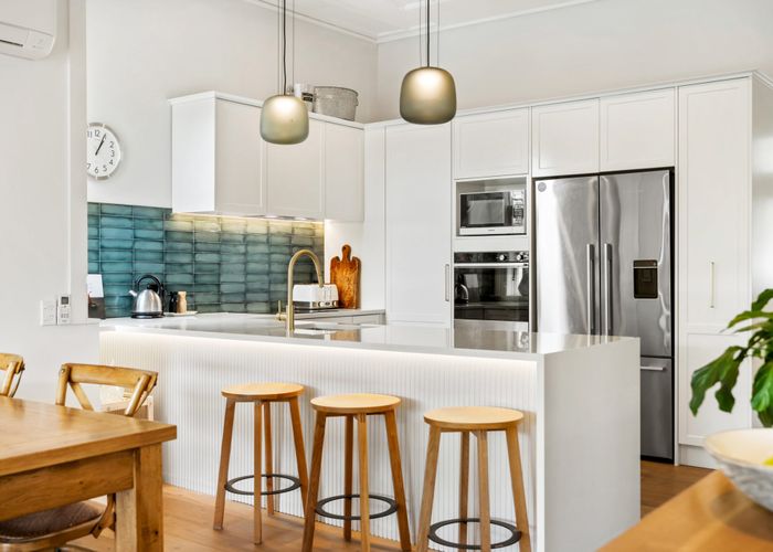  at 98 Valley Road, Mount Eden, Auckland City, Auckland