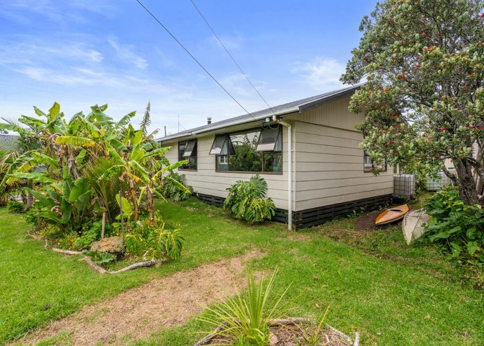  at 23 Wallis Street, Raglan, Waikato, Waikato