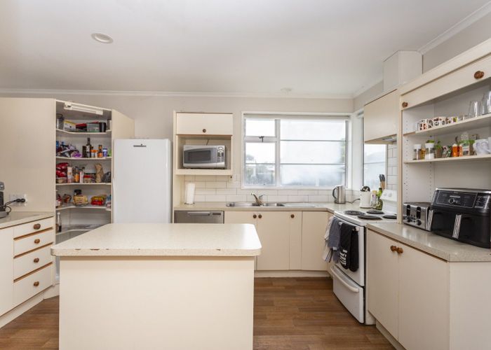  at 55 Kirkwood Avenue, Upper Riccarton, Christchurch City, Canterbury