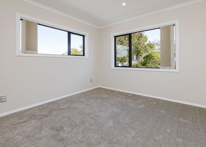  at 4A Mirrabooka Avenue, Botany Downs, Manukau City, Auckland