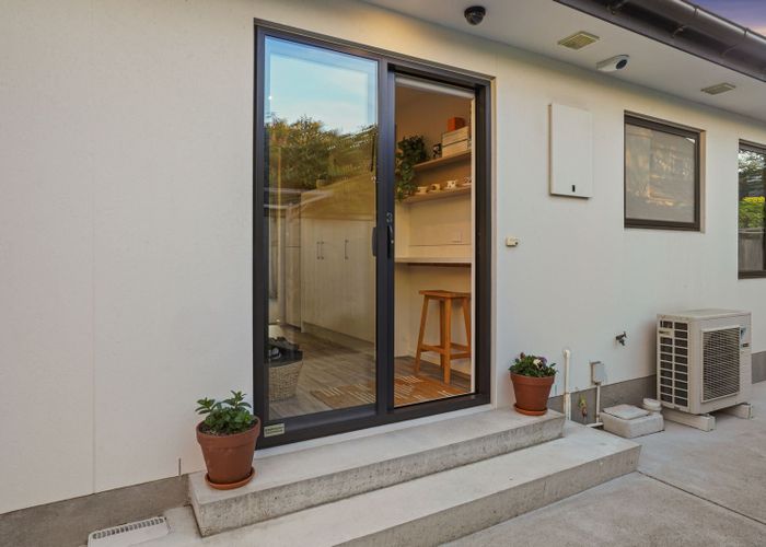  at 3/129 Aikmans Road, Merivale, Christchurch