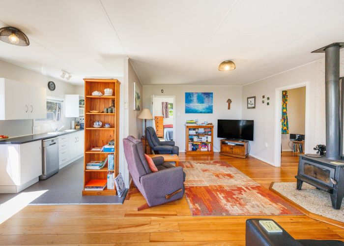  at 15 Ferry Street, Foxton Beach, Horowhenua, Manawatu / Whanganui