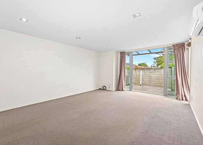  at 90c Mandeville Street, Riccarton, Christchurch City, Canterbury