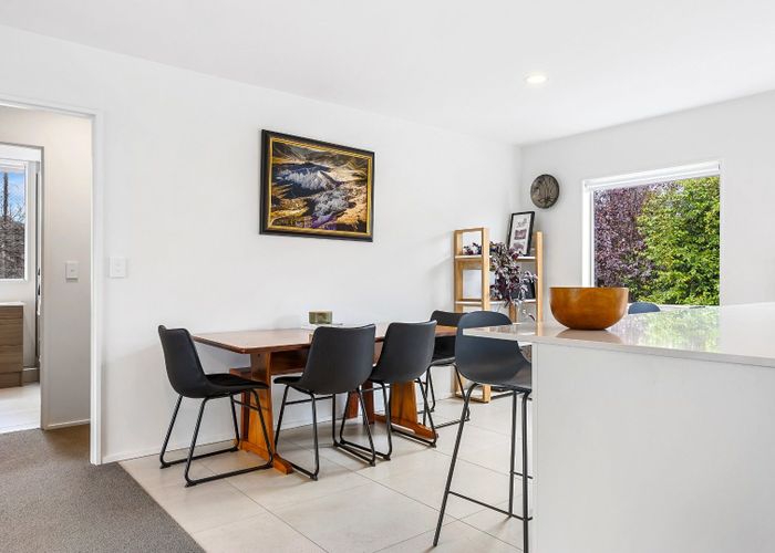  at 2/100 Rossall Street, Merivale, Christchurch
