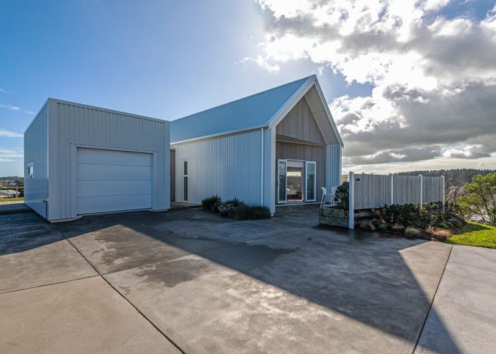  at 2 Rangeview Rise, FOXTON BEACH, FOXTON