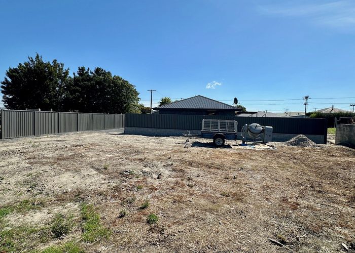  at 17b Lanark Street, Balclutha, Clutha, Otago