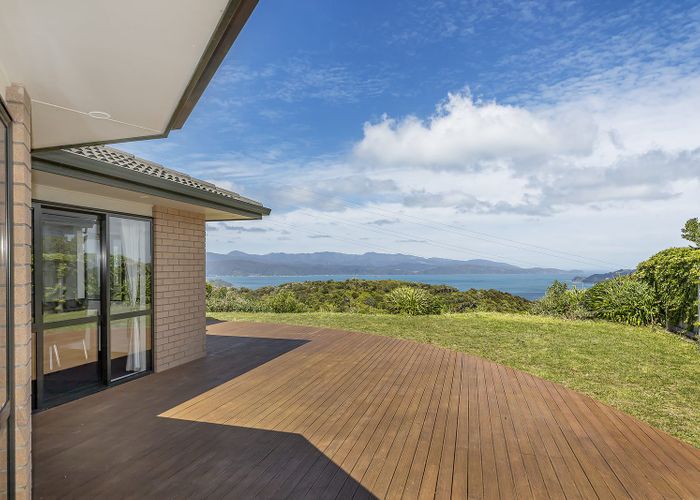  at 52 Miles Crescent, Newlands, Wellington, Wellington