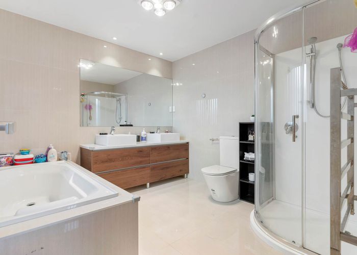  at 39 Hangahai Road, Flat Bush, Auckland