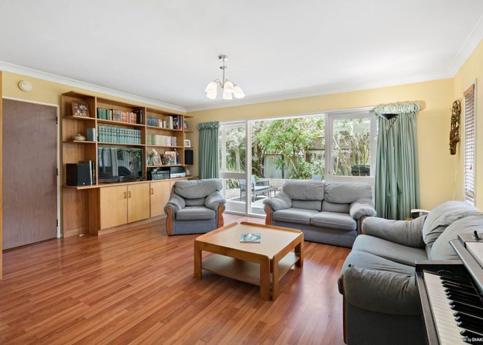  at 9 Trust Place, Sunnyhills, Auckland