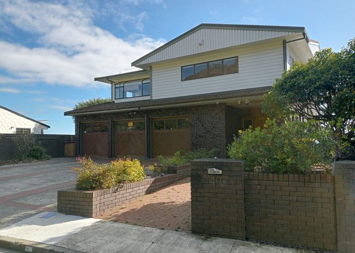  at 40 Leeward Drive, Whitby, Porirua