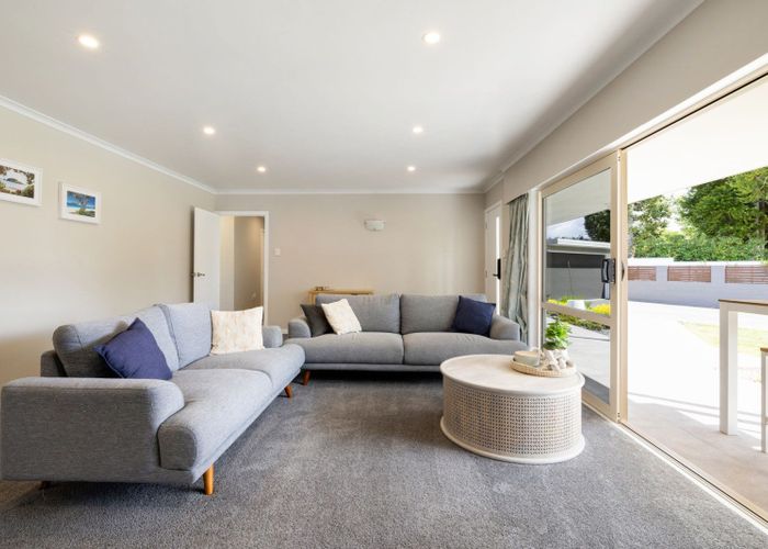  at 9 Grassy Downs Place, St Andrews, Hamilton