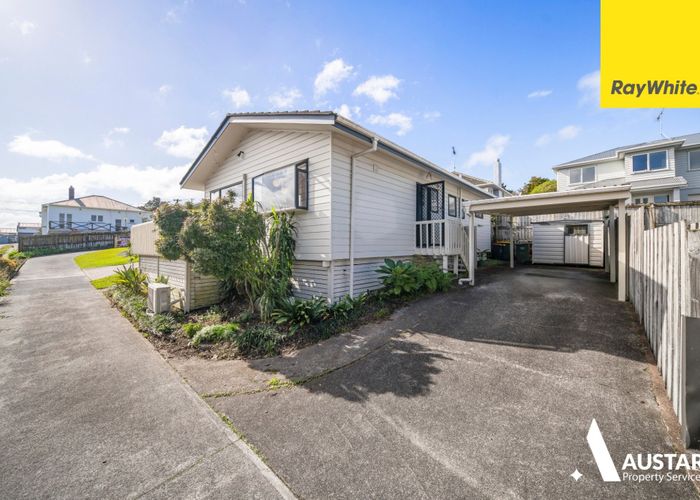  at 3/3 Henry Street, Avondale, Auckland