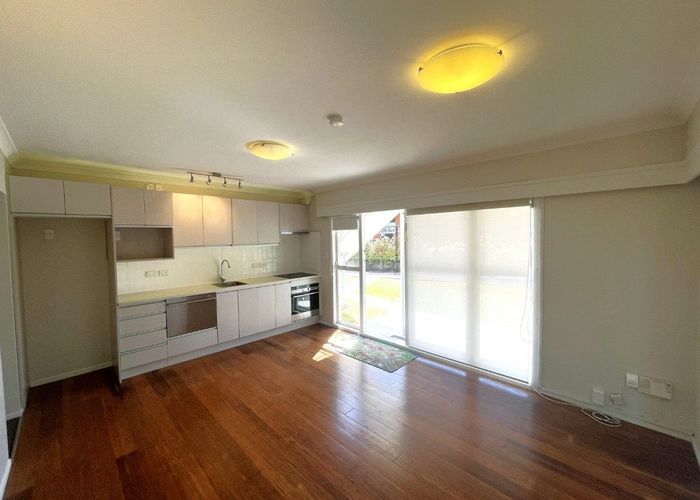  at 1/19  Thatcher Street, Mission Bay, Auckland City, Auckland